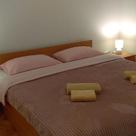 Apartman Borna Starigrad Paklenica Zewnętrze zdjęcie