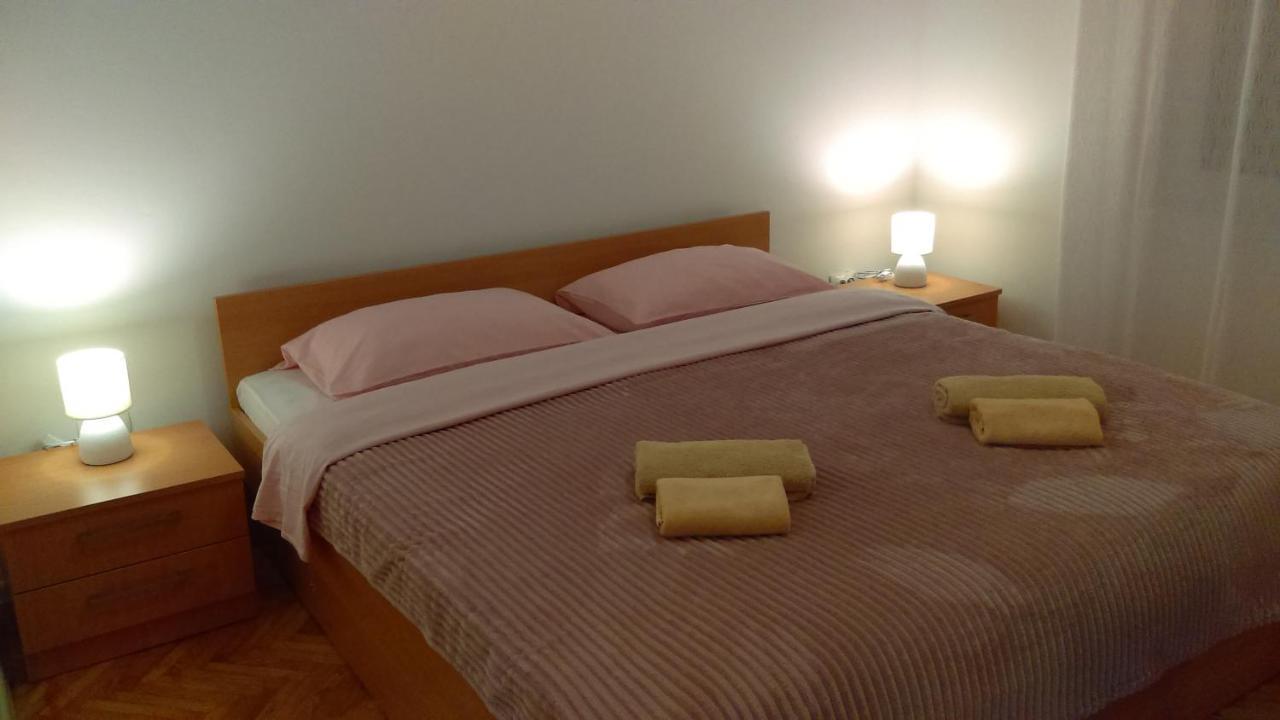 Apartman Borna Starigrad Paklenica Zewnętrze zdjęcie