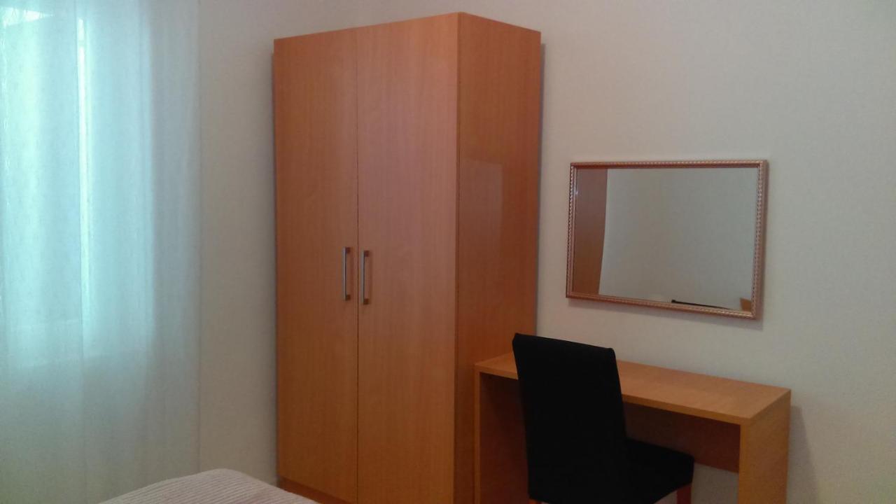 Apartman Borna Starigrad Paklenica Zewnętrze zdjęcie
